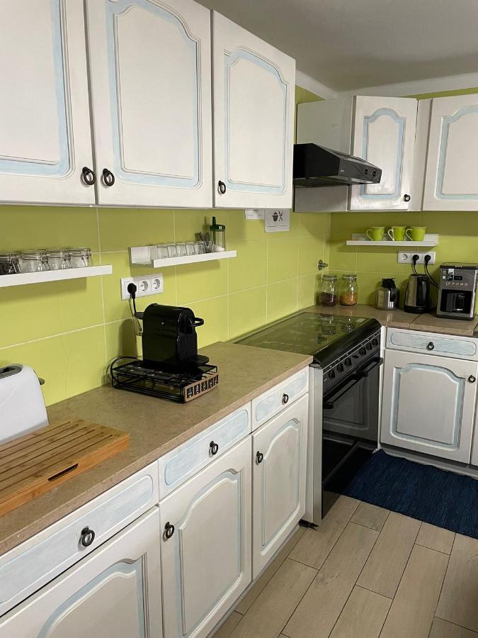 Granny'S Guesthouse ปรายา เด มิรา ภายนอก รูปภาพ