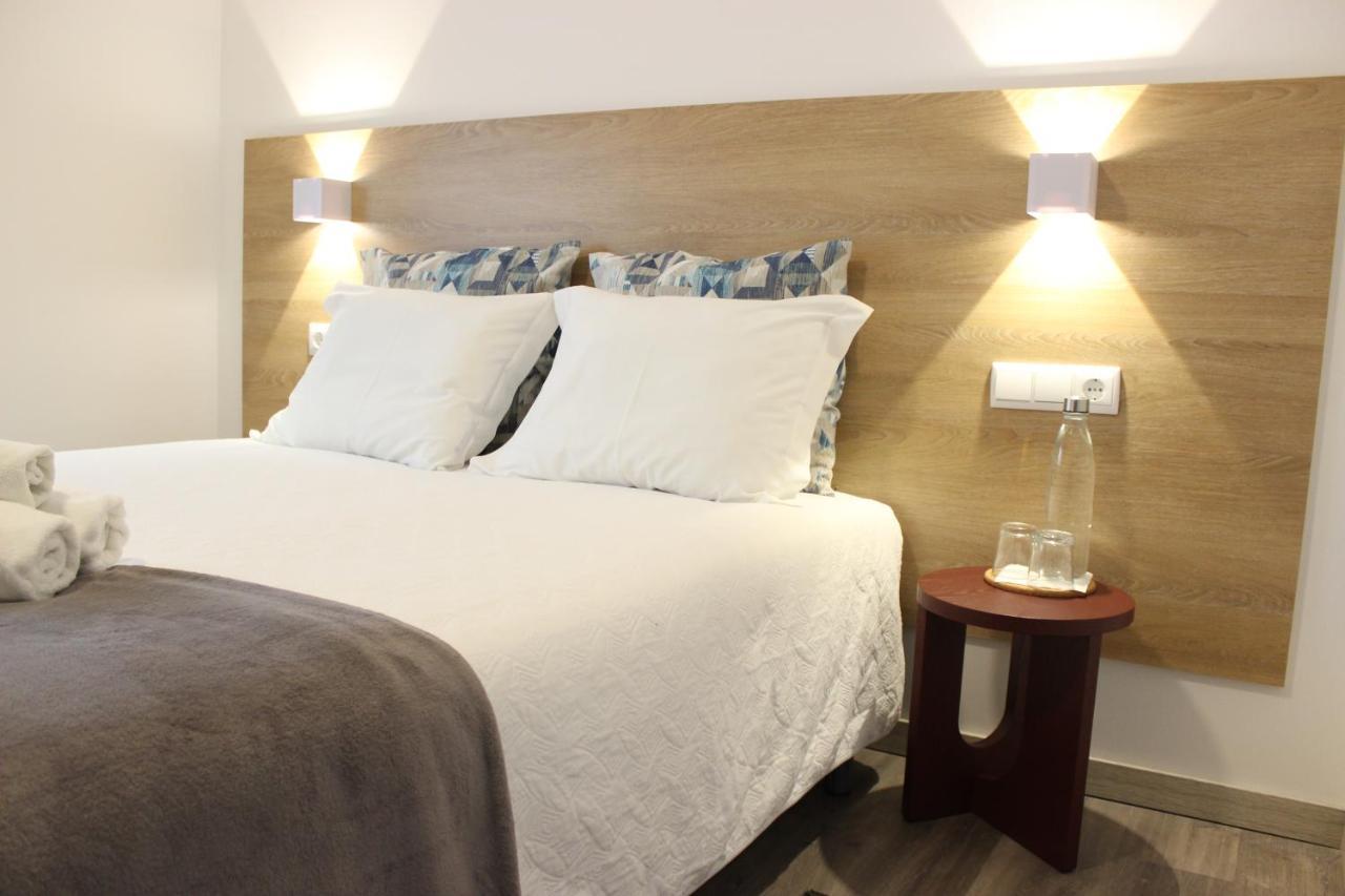Granny'S Guesthouse ปรายา เด มิรา ภายนอก รูปภาพ